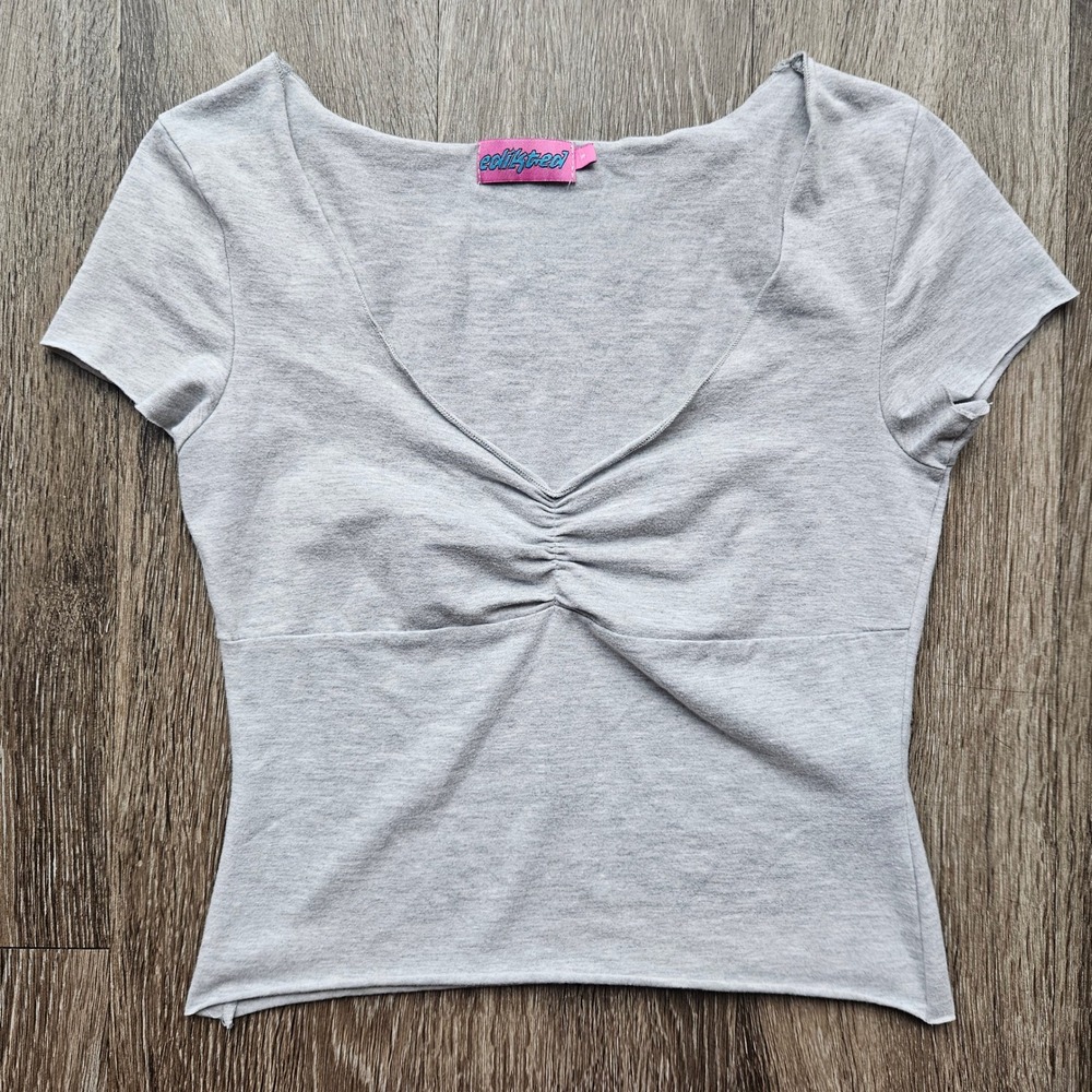 Edikted Heather Gray Ruched V Neck Short Sleeve Baby Tee Top Small